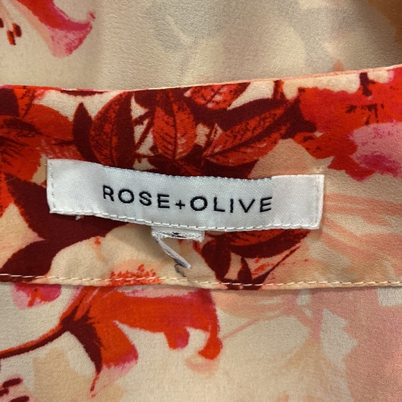 Rose & Olive Floral 3/4 Sleeve Blouse - Picture 8 of 11